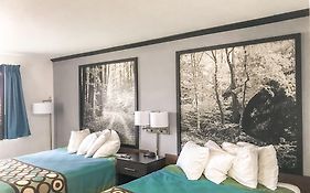 Super 8 By Wyndham Duluth